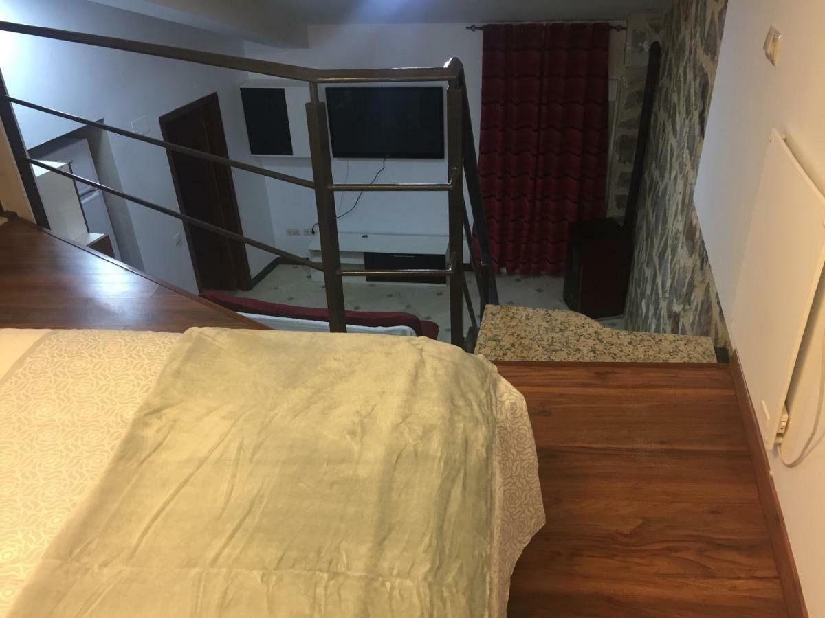 Apartamento Arco Del Cristo Caceres Ngoại thất bức ảnh